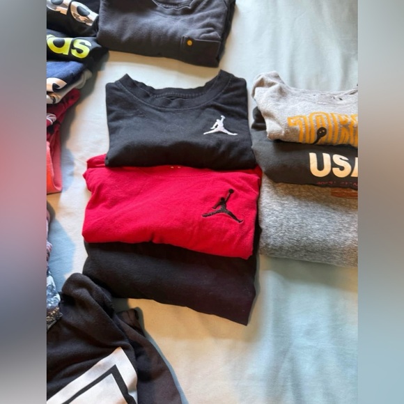 Kids shirt bundle! Size 6 - Picture 2 of 4